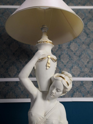 Woonkamer vloerlamp verlichting staande lampen XXL ontwerp lamp figuur sculptuur nieuw  Woonkamer vloerlamp verlichting staande lampen XXL ontwerp lamp figuur sculptuur nieuw