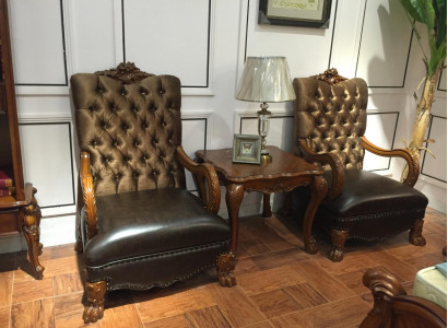 Woonkamerset 2x fauteuil + bijzettafel tafel bank Chesterfield