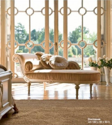 Chaiselongue Ligstoel Chaise Stof Bank Barok Luxe Beige Bekleding Club