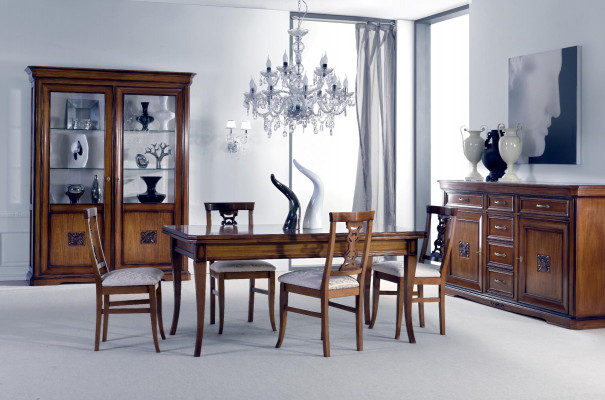 Eetkamerset 7-delig. Eettafel Stoelen Dressoir Vitrine Groep Garnituur Hout Bruin.