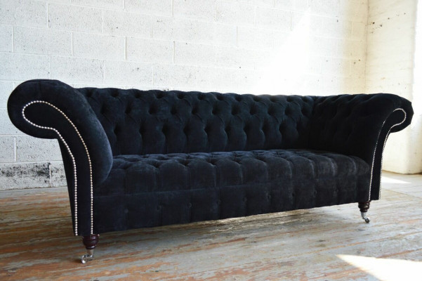 Zwarte Chesterfield 3-zits luxe woonkamerbank.