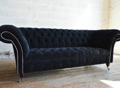 Zwarte Chesterfield 3-zits luxe woonkamerbank.