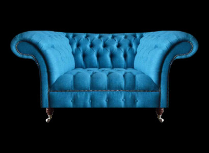 Blauwe Chesterfield textiel tweezits zitmeubel designer luxe zitbanken.