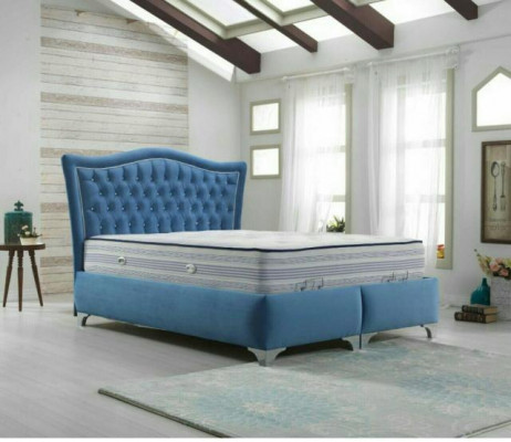 Chesterfield bed gestoffeerd bed tweepersoonsbed bedden groot XXL ontwerper luxe bed nieuw